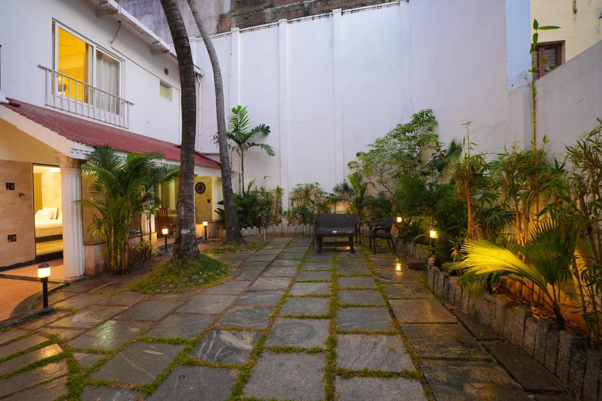 Avenue 11 Boutique Residences, Poes Garden Chennai Eksteriør bilde